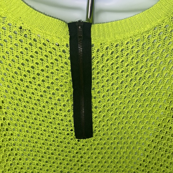 Beautiful neon green sweater - Picture 5 of 7